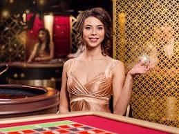 8090 slots VIP ငွေထုတ်ဝန်ဆောင်မှု မြန်မာကျပ်